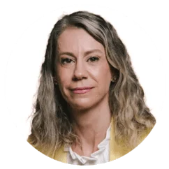 Danielle Lodetti docente da pós-graduação em Nutrição Oncológica