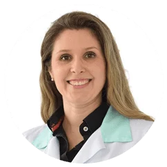 Thais Cardenas docente da pós-graduação em Nutrição Oncológica